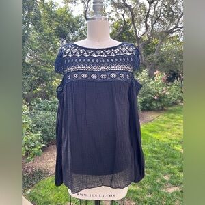 Bailey/44 cold-shoulder top with crochet lace feature - size XS